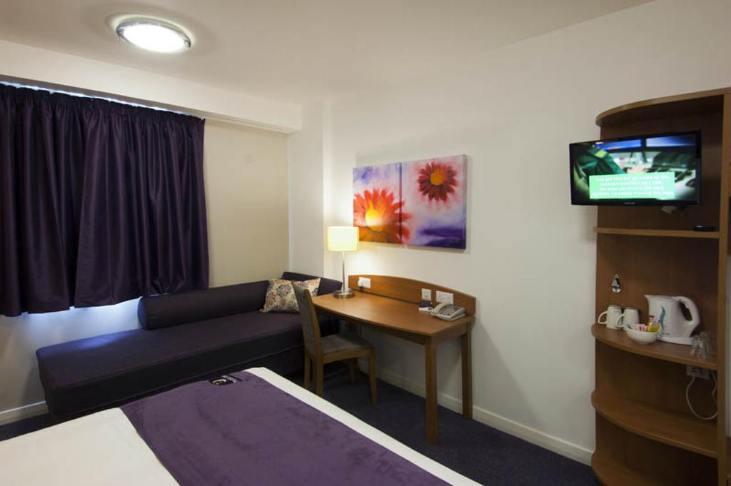 Premier Old Street 3*